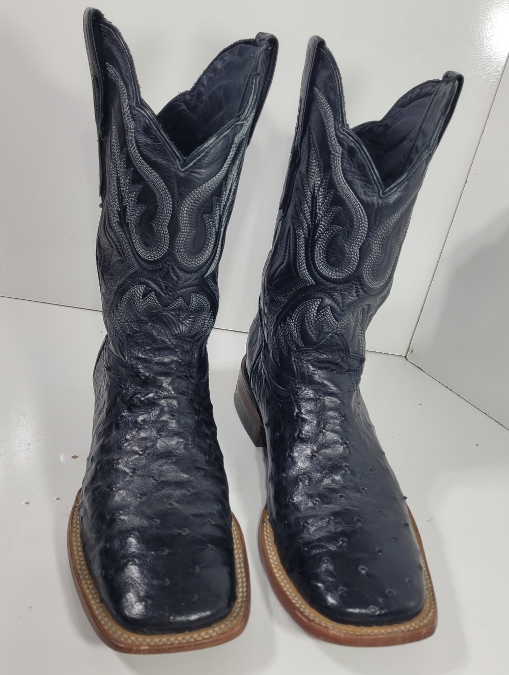 Men's Black Ostrich-Texture Western Boots
